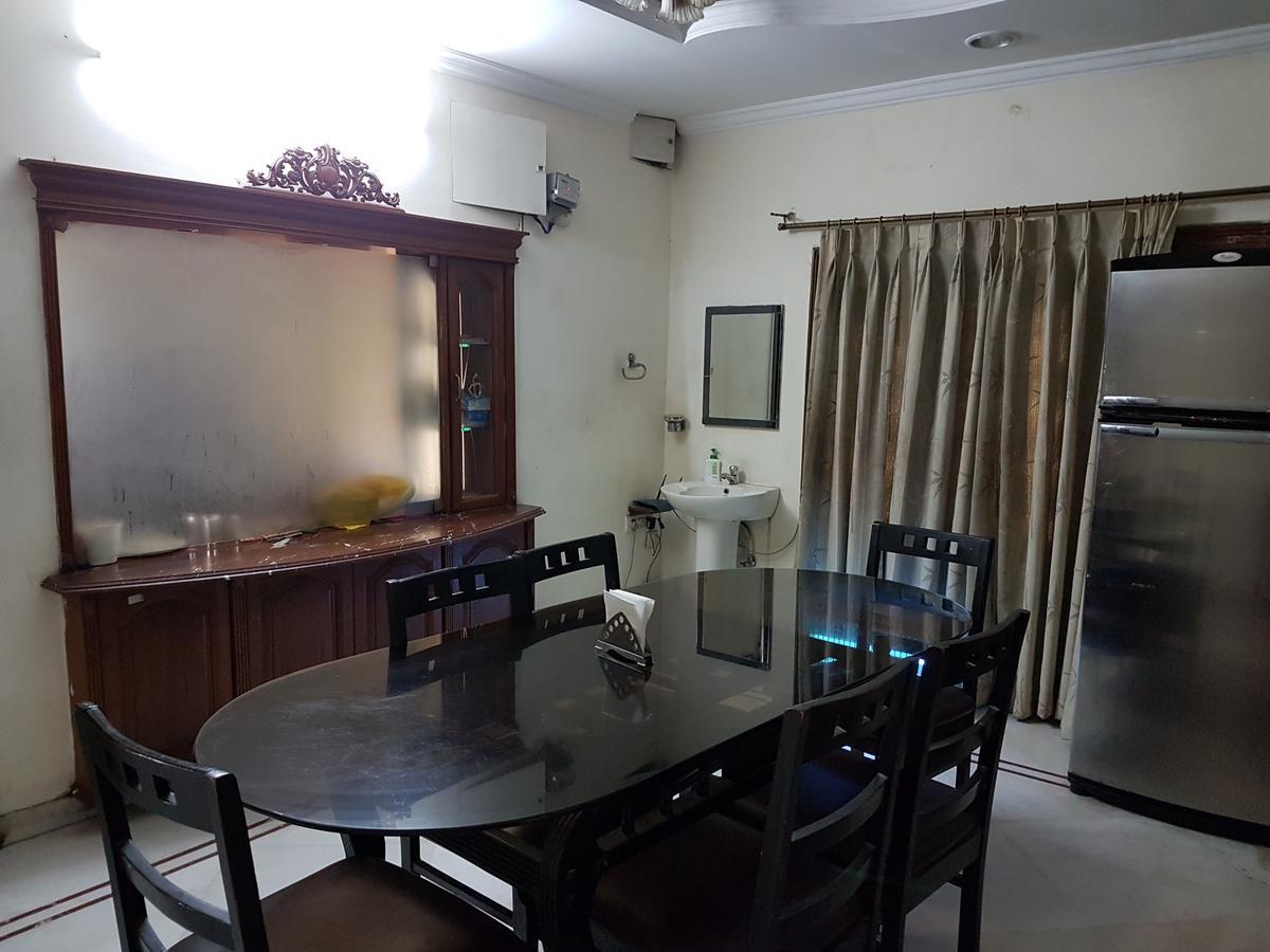 Alpine Glow Residencia - Crest Hotel Hyderabad Exterior foto